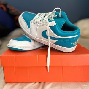 Jordan 1 Low Aquatone